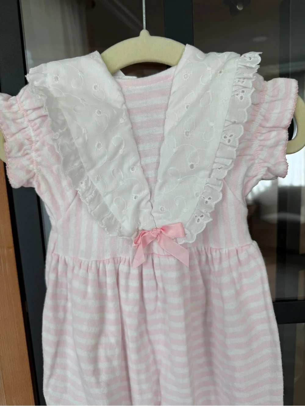 Vintage 80s Carter’s romper coverall short sleeve ruffle collar eyelet baby girl